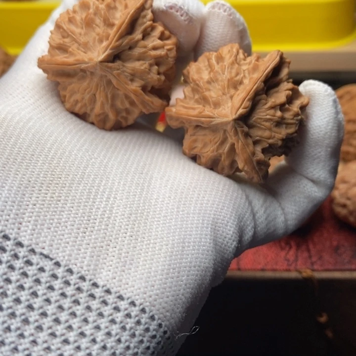 把件文玩核桃盘山三棱全品精品对40