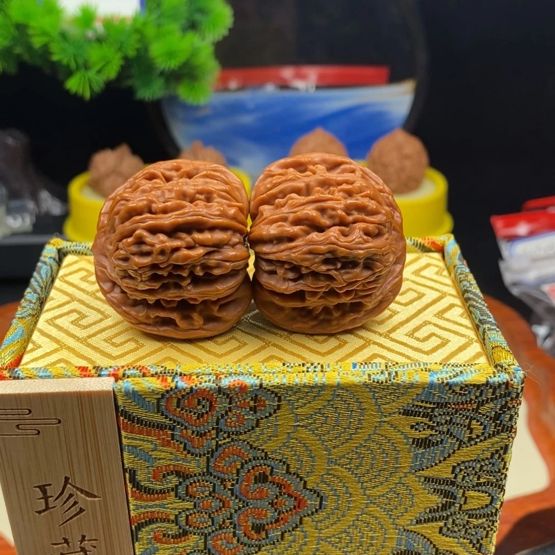 文玩核桃把件汉高楼40