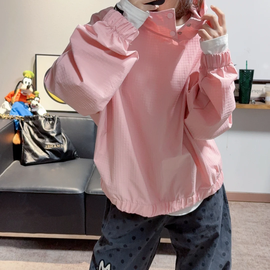 2025冬季新款粉色格纹连帽半扣子套头冲锋衣外套女宽松显瘦保暖