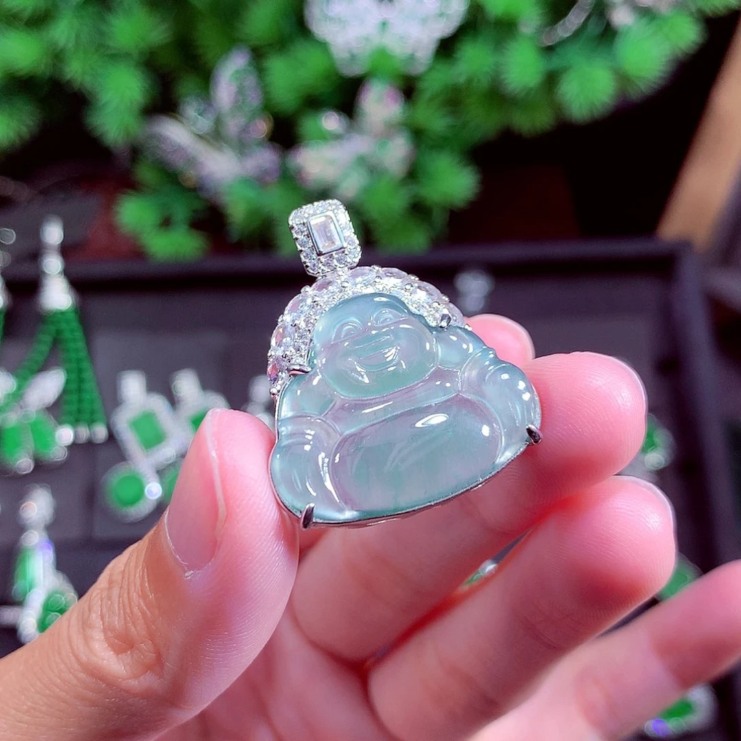 颈饰未镶嵌翡翠天然