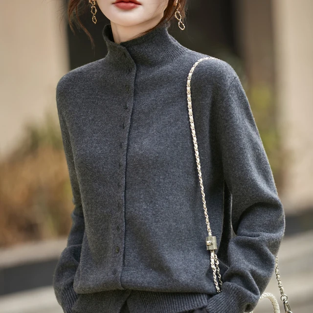 老钱风半高领针织开衫女灰色毛衣外套2025新款法式高端显瘦打底衫