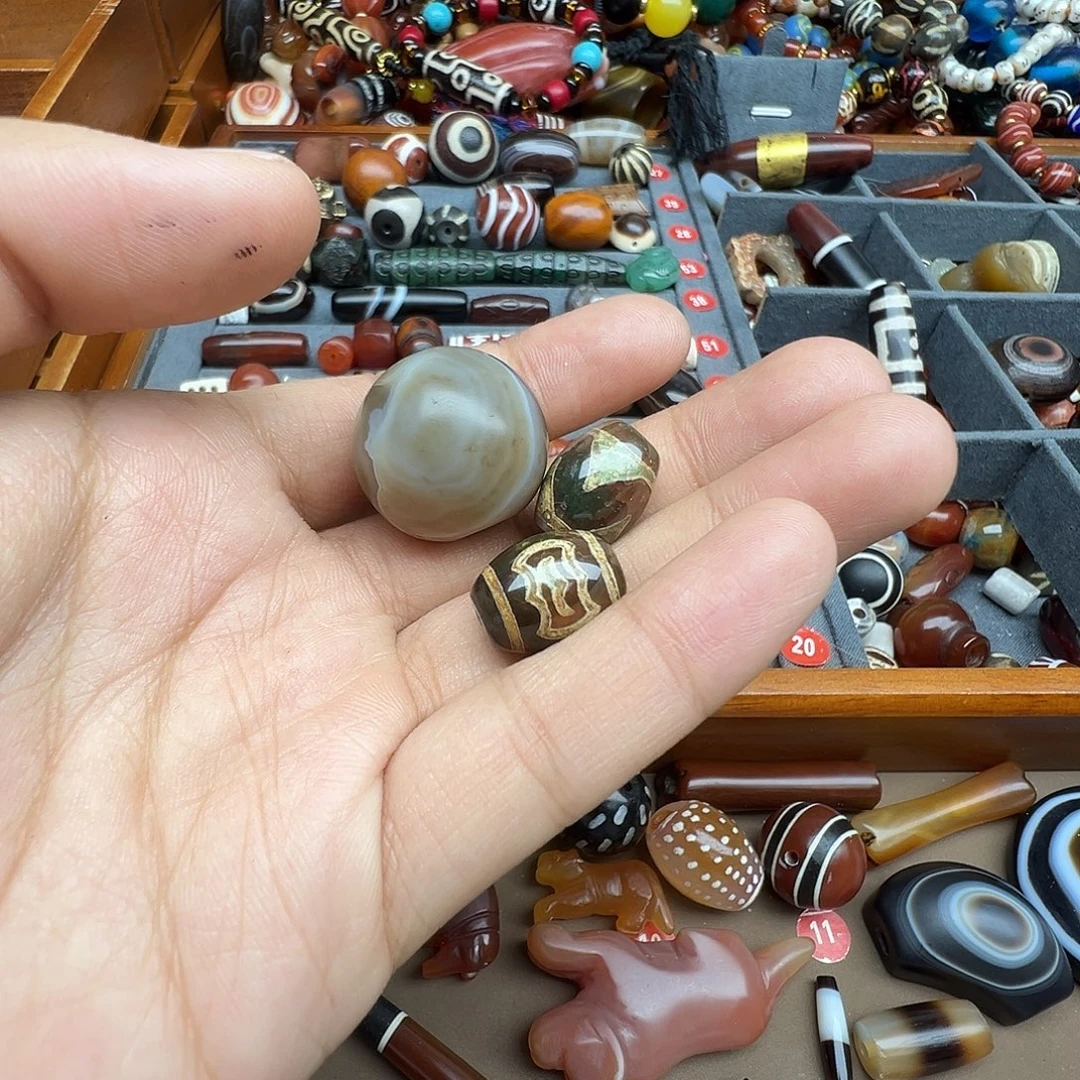 玛瑙/玉髓未镶嵌珠宝半成品