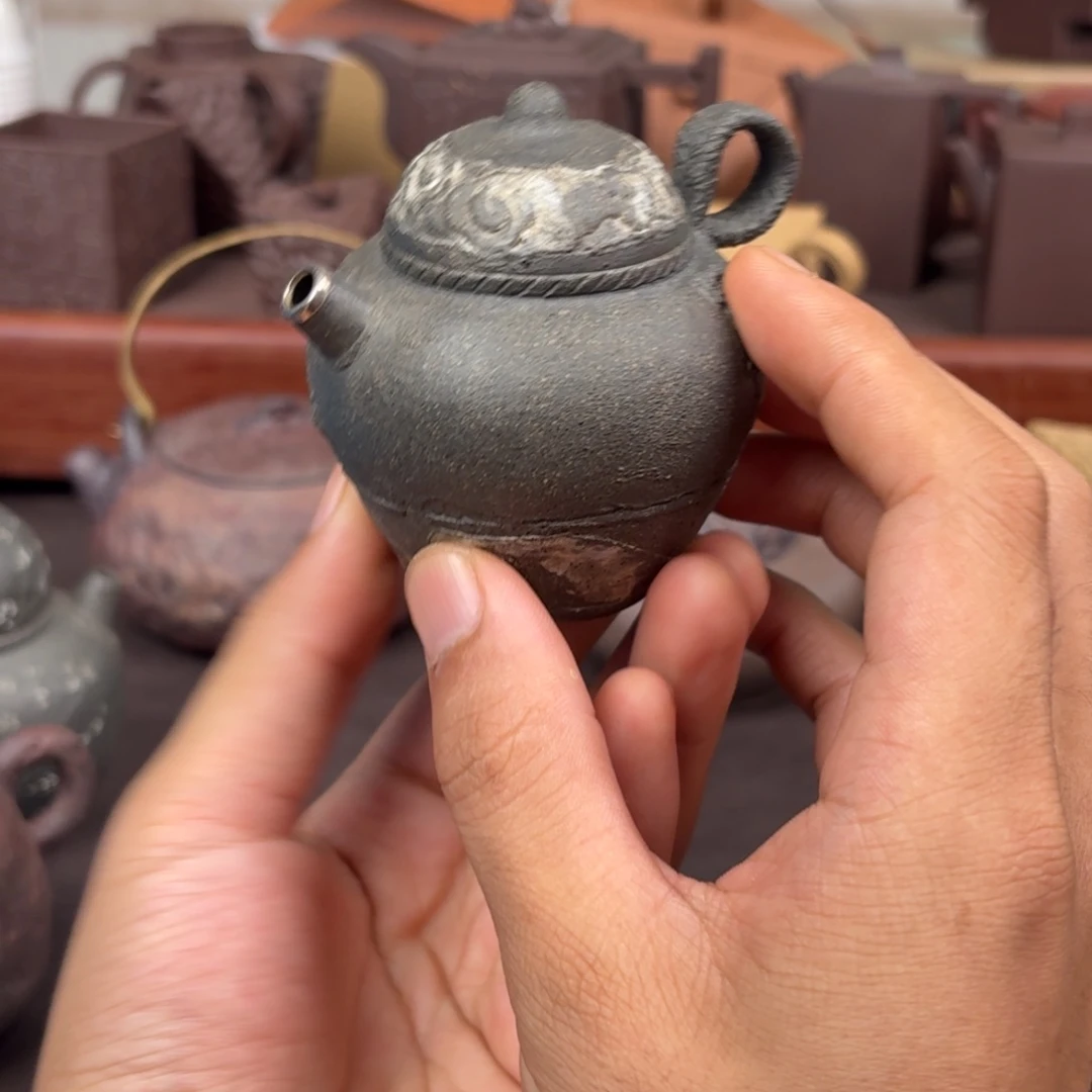 海***械茶壶紫砂全手工唔心手捏壶