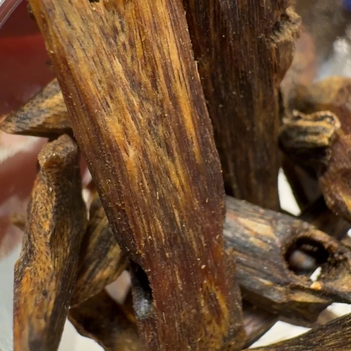 肥***水沉香碎屑沉香棋楠紫棋高端树心油块料20块