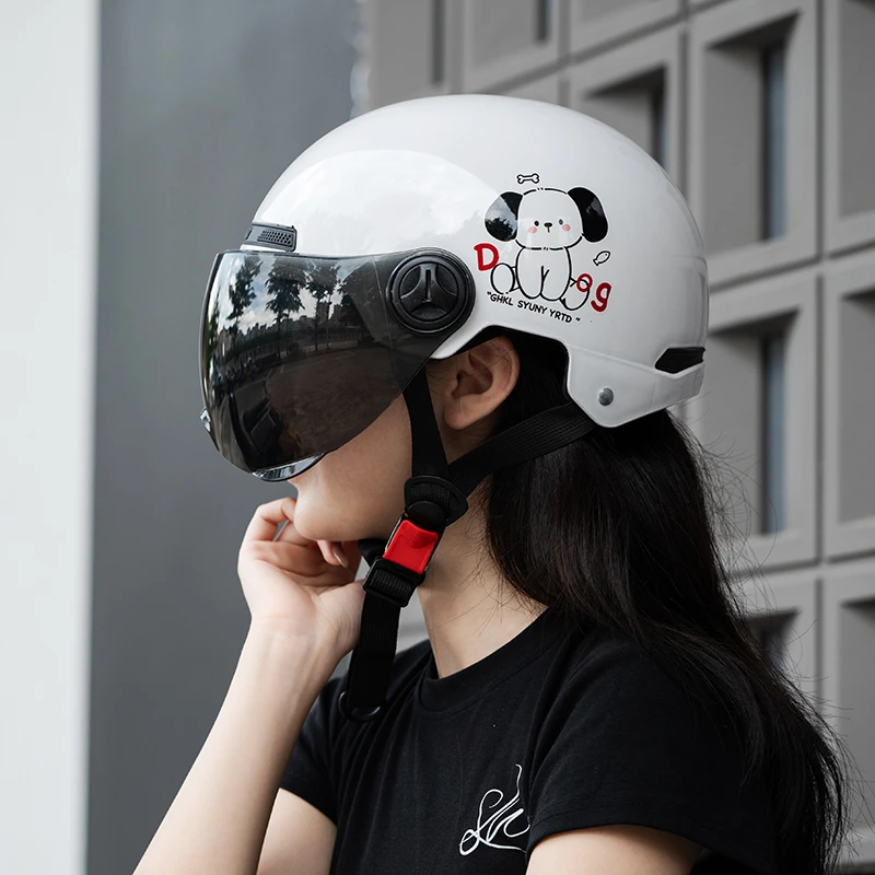 新国标3C认证夏季可爱遮阳四季电瓶车安全帽男女轻便安全防晒半盔