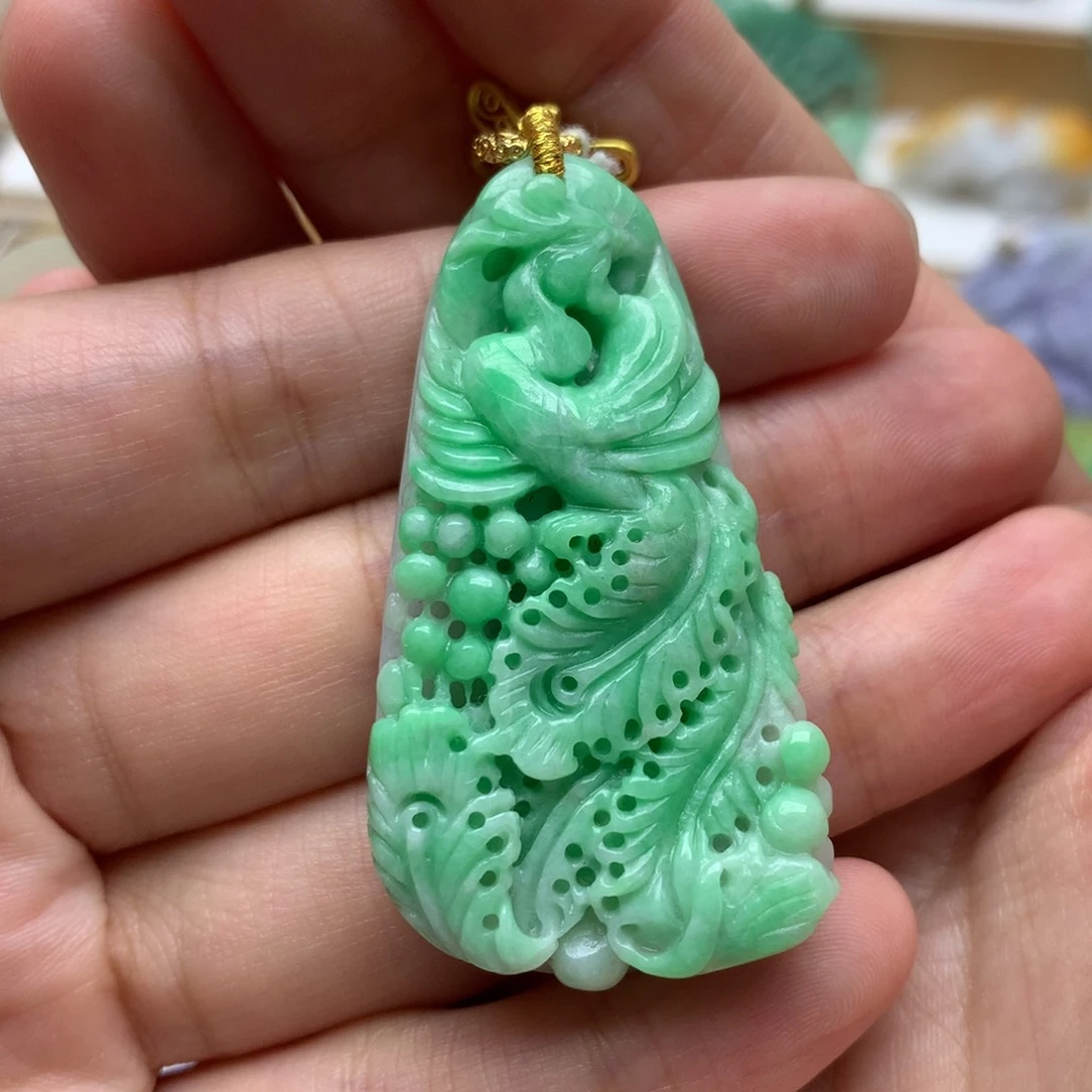 翡翠未镶嵌颈饰翡翠
