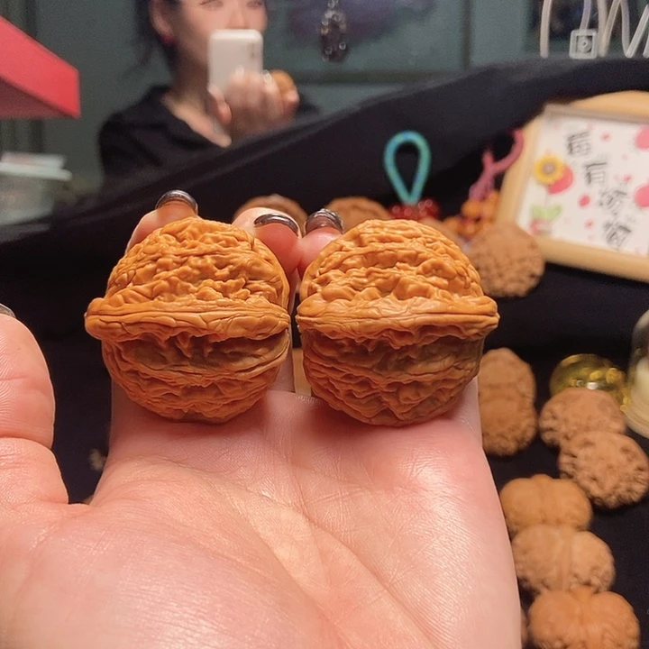 文玩核桃吊坠46全品麦虎