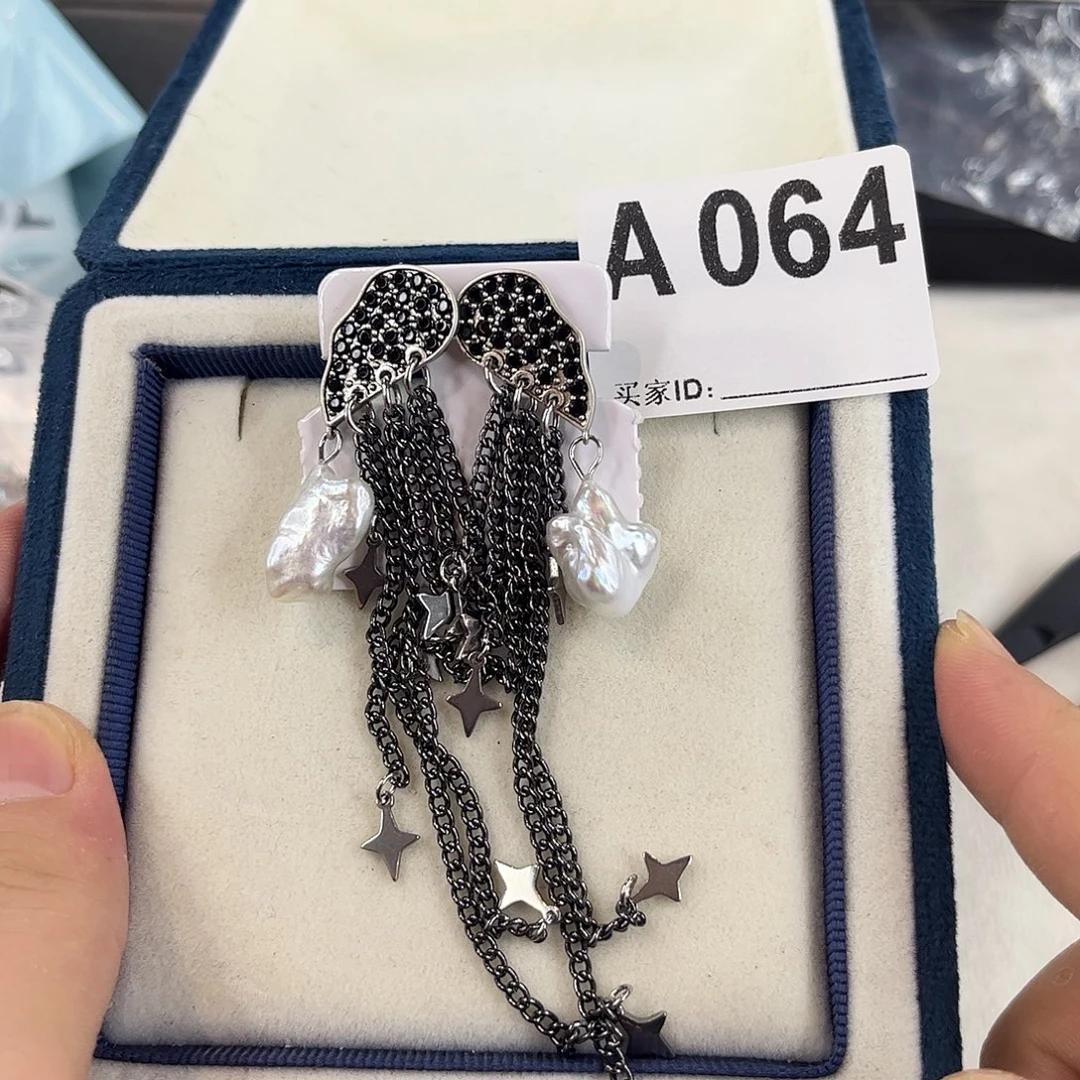 合金耳饰淡水珍珠