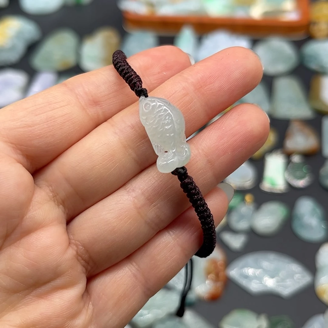 【闪购商品】翡翠颈饰未镶嵌鱼