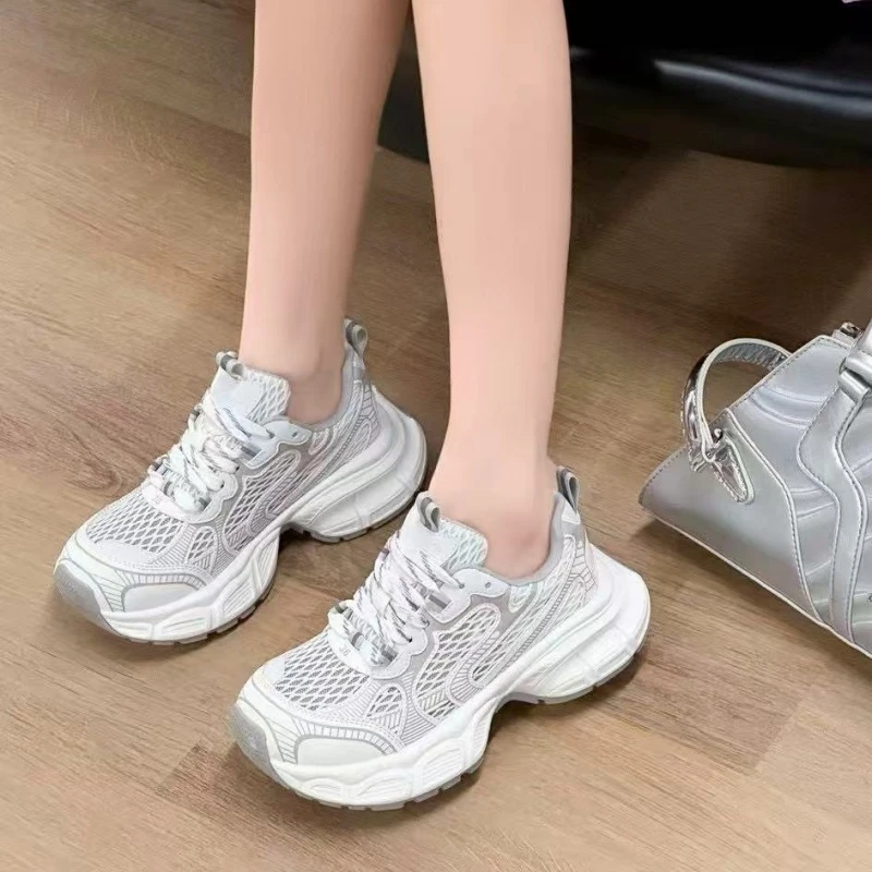网面透气时尚休闲运动鞋女厚底轻便跑步鞋2025春季夏款新款老爹鞋