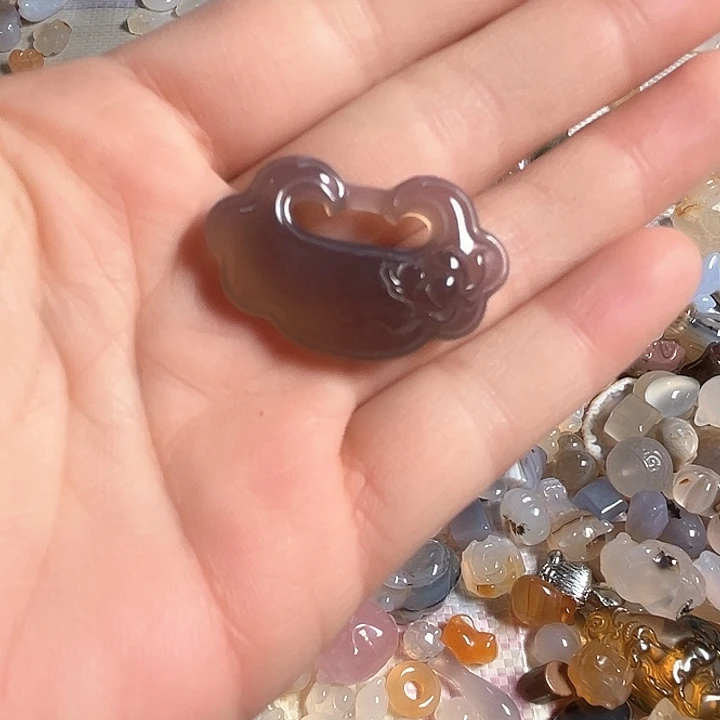 玛瑙/玉髓颈饰未镶嵌