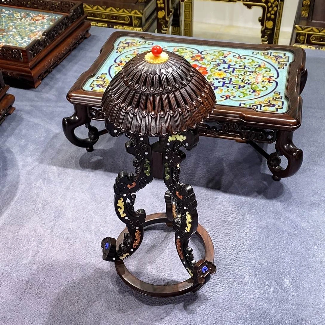 元***吉成套家具红酸枝木类香炉