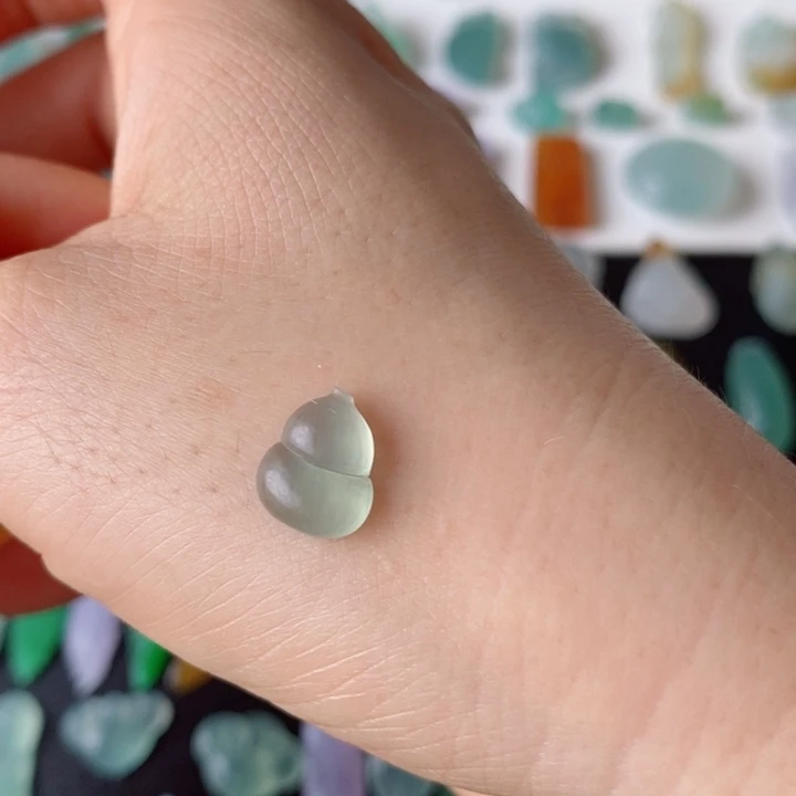 定制翡翠未镶嵌葫芦