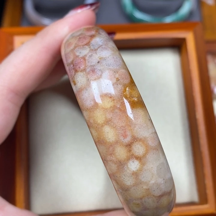 硅化珊瑚（珊瑚玉）手镯未镶嵌57.9