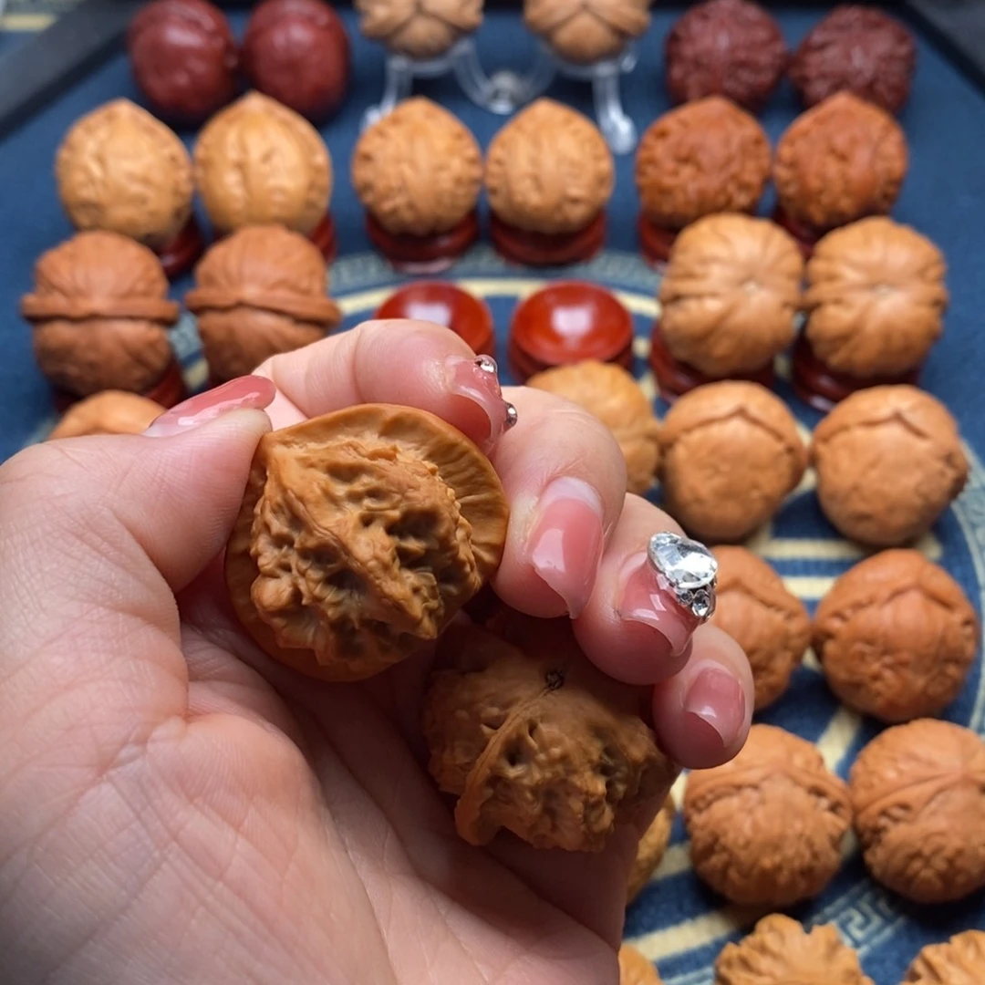 文玩核桃把件江*.精品小手捻