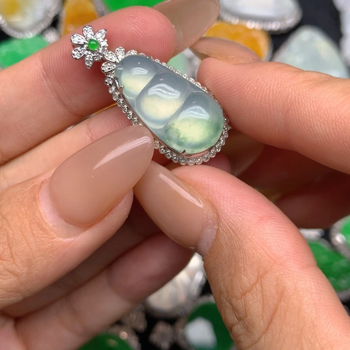翡翠18K金镶嵌吊坠(不含链)