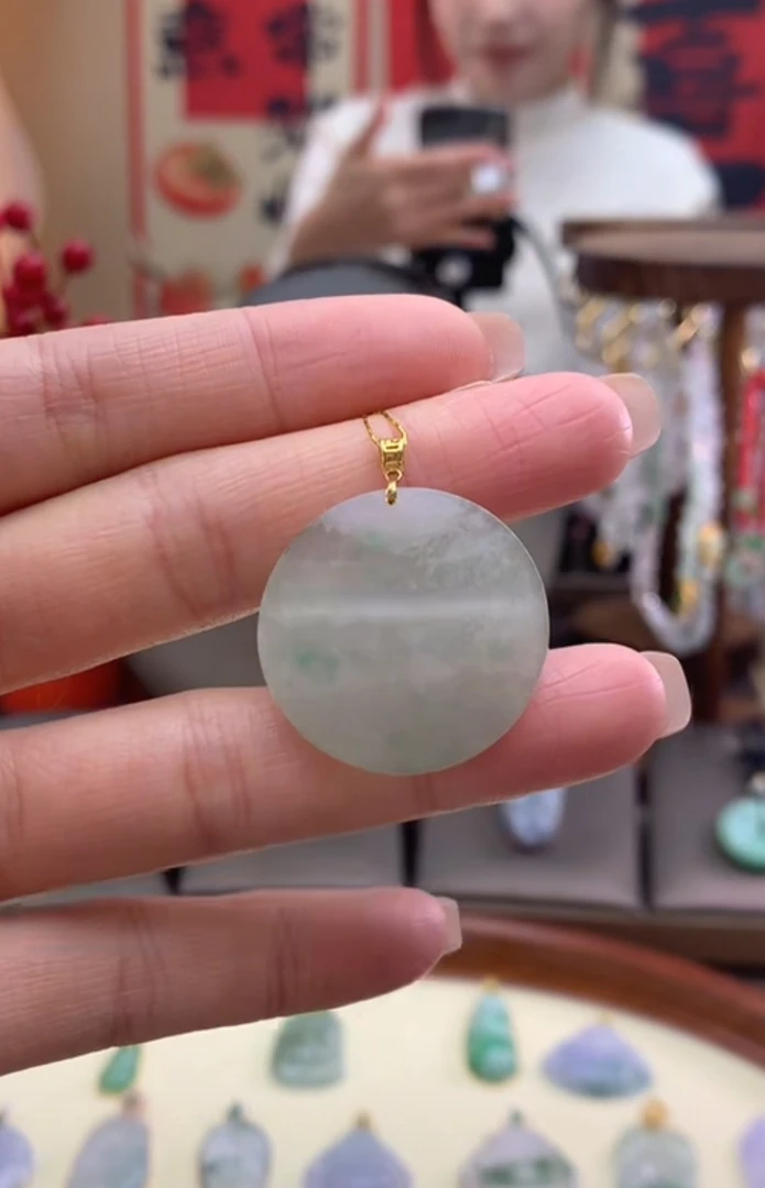 天然缅甸A货吊坠