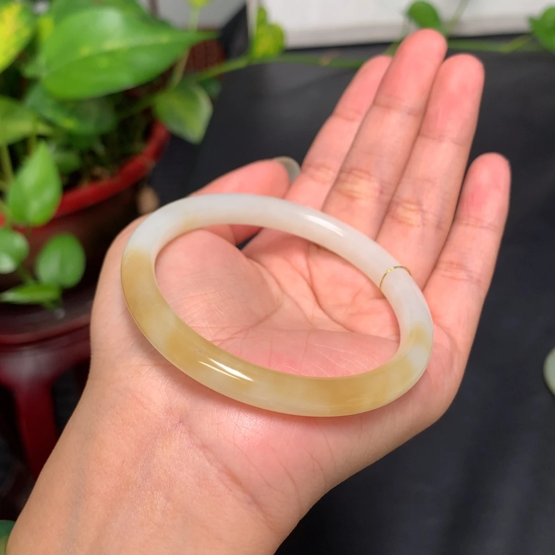 未镶嵌手镯和田玉58