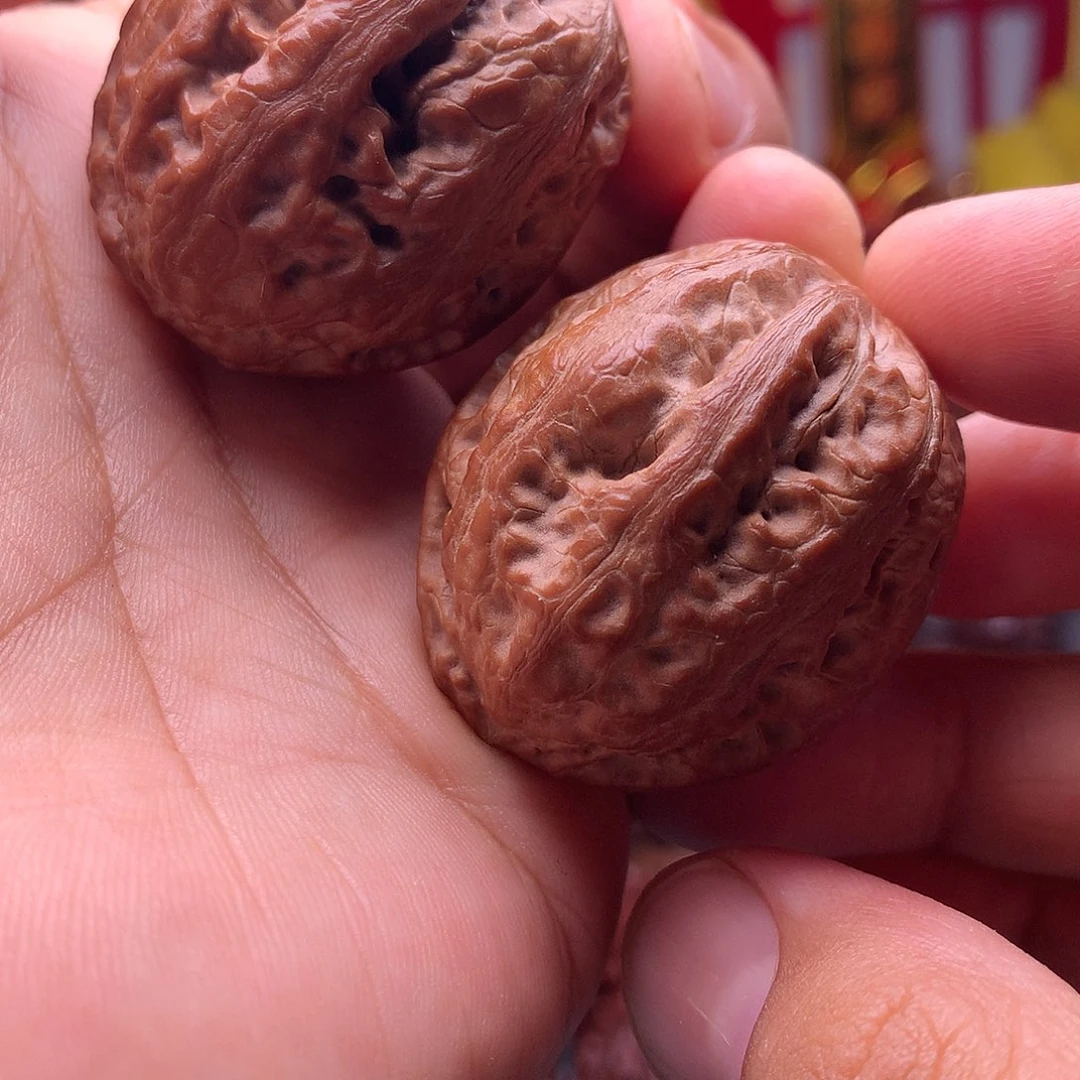 文玩核桃把件东北楸子文玩核桃