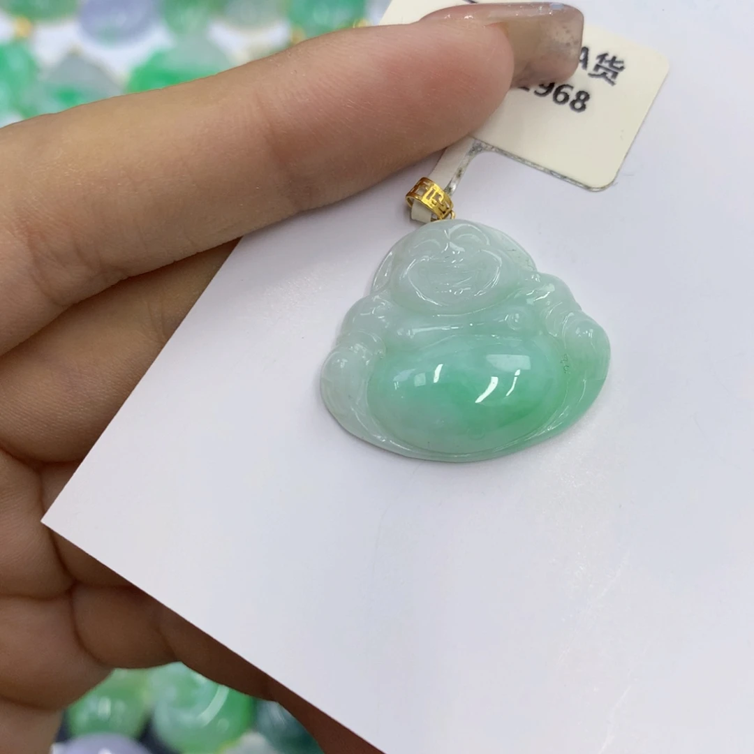 翡翠18K金镶嵌颈饰翡翠