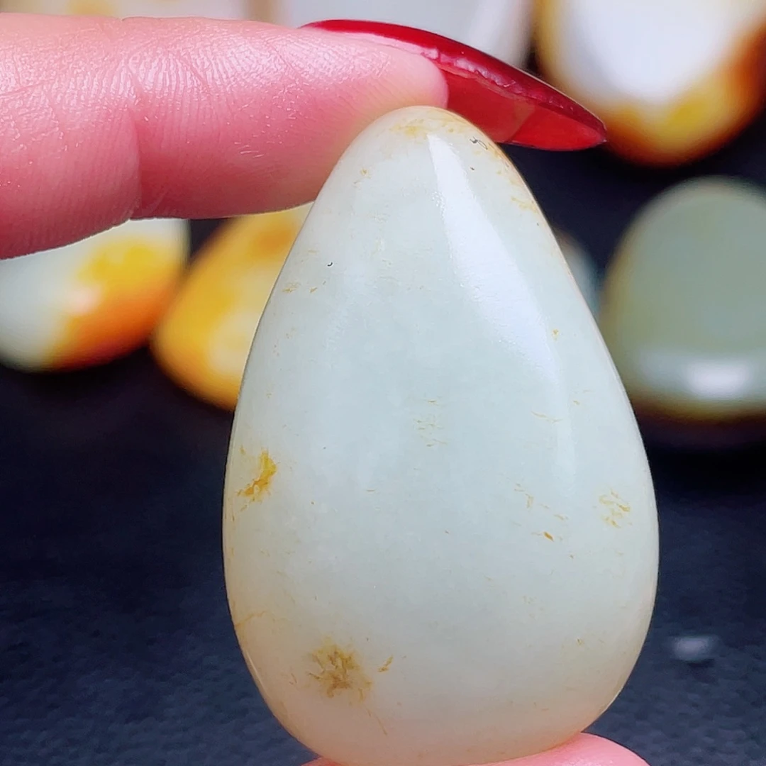 和田玉未镶嵌珠宝奇石