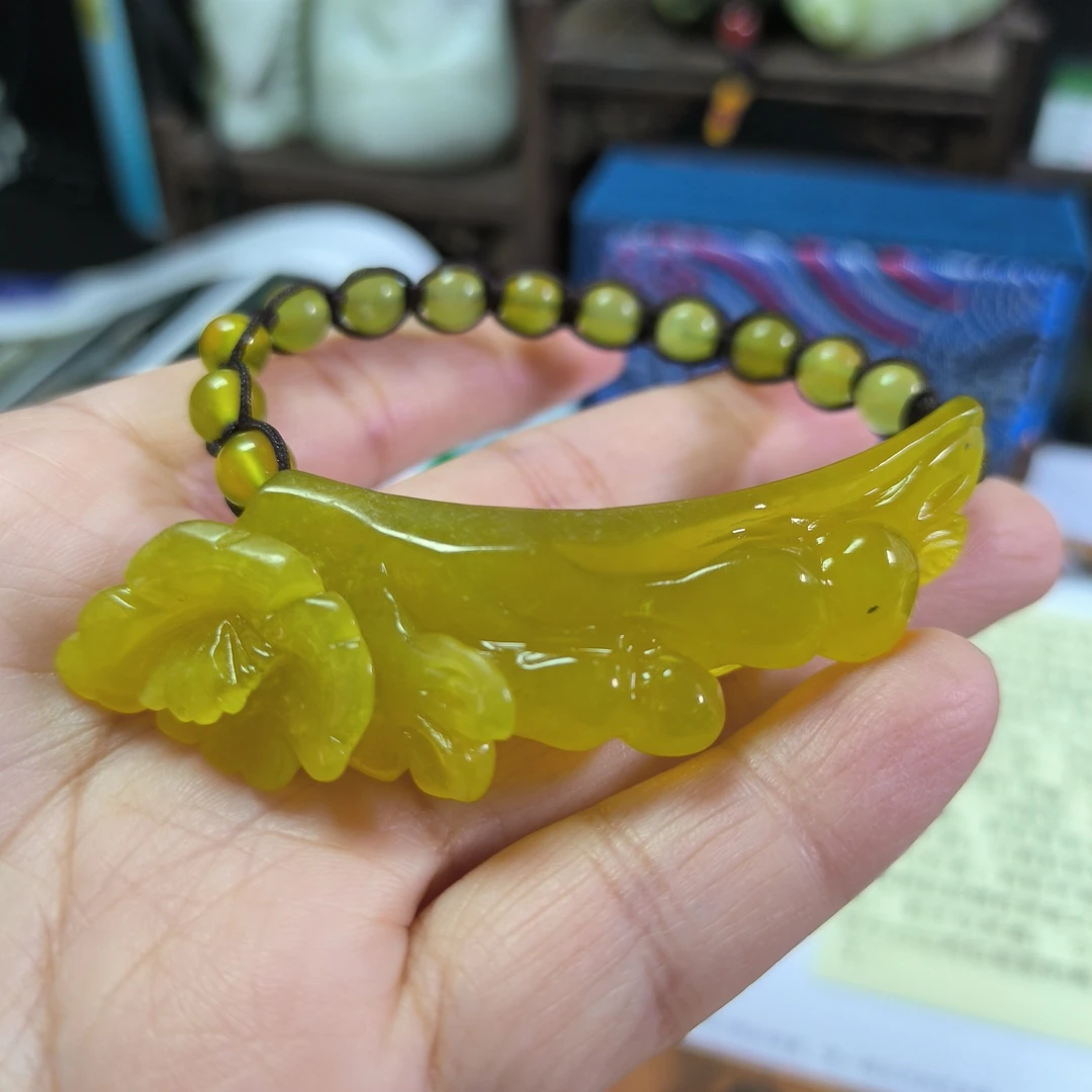 天然岫玉精品黄金玉纯手工雕刻手工编手牌一式一款男女可佩戴
