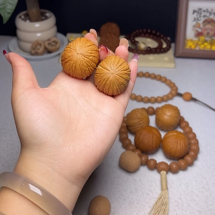 吊坠猴头核桃36精圆微反油