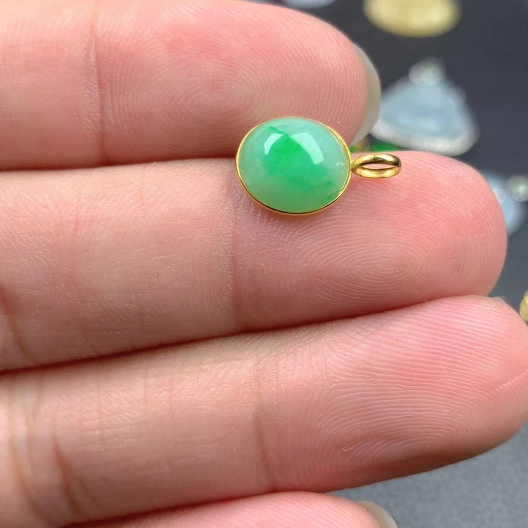 【闪购商品】颈饰18K金镶嵌翡翠翡翠