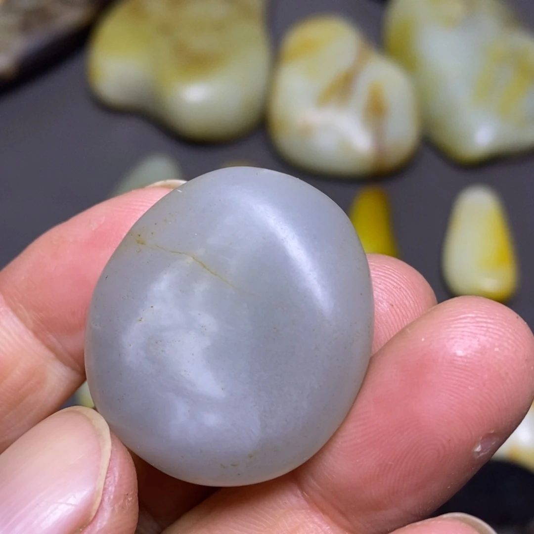 和田玉（糖玉）未镶嵌挂件