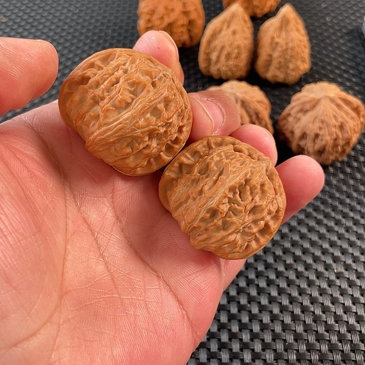 把件文玩核桃球白40