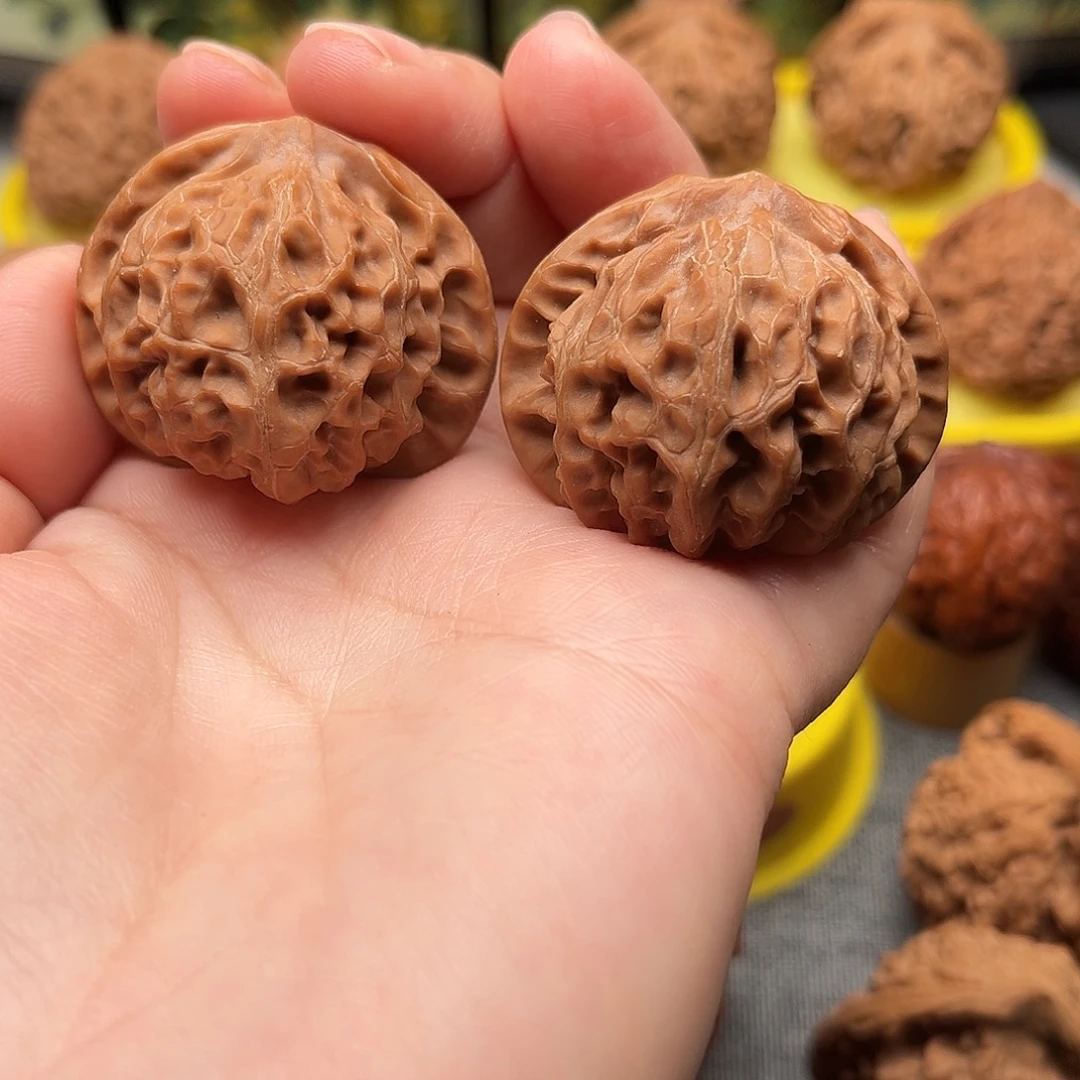 猴头核桃吊坠宫灯