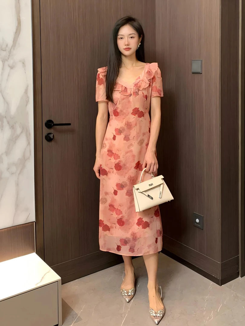 法式夏季时尚气质显瘦设计感温柔风烟雾粉连衣裙