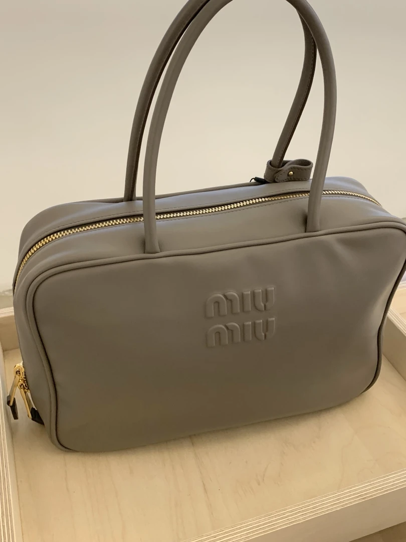 99新 MIU MIU/缪缪 miumiu 缪缪 灰色手提公文包三代 12108281