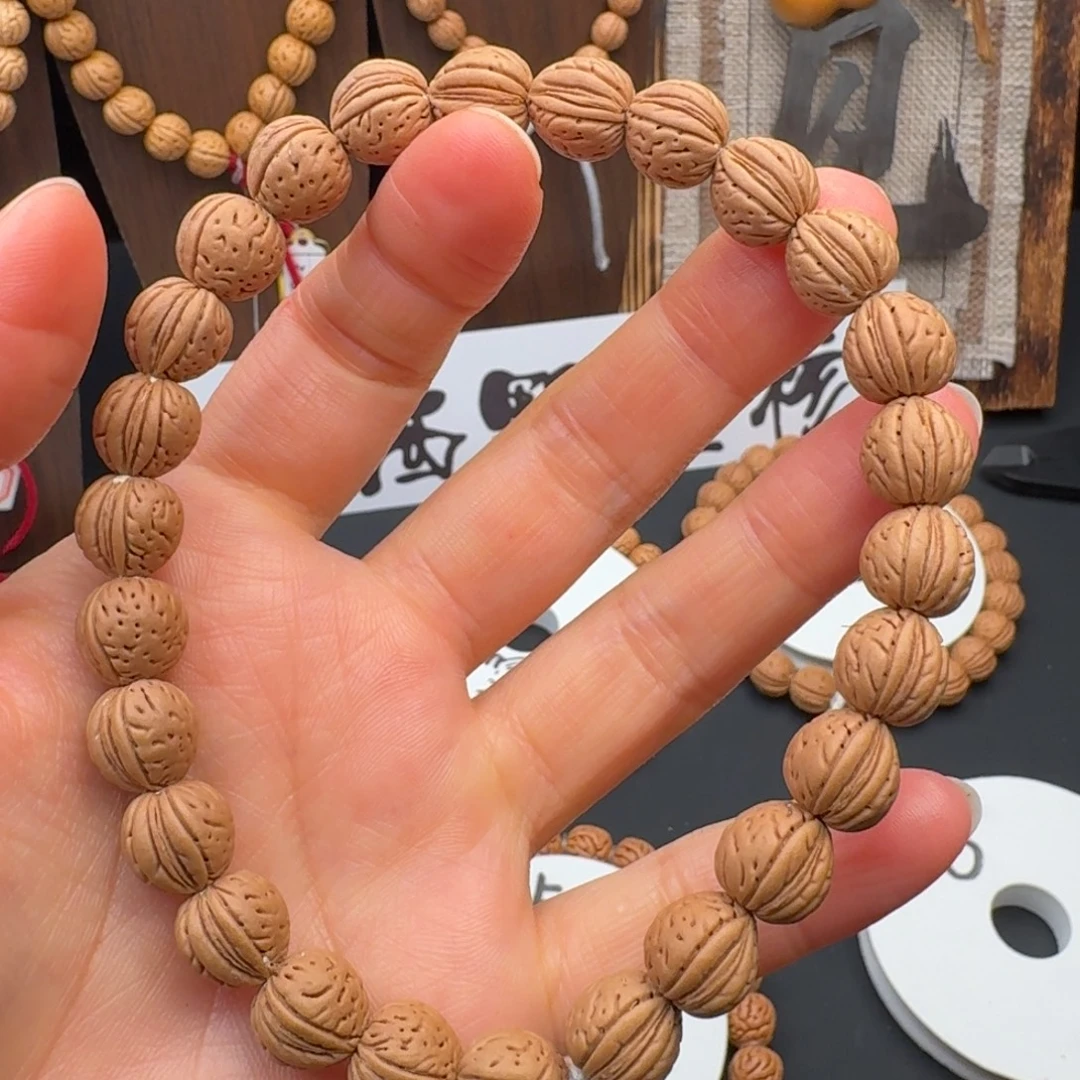 桃核手串10➕宽脐草莓手持