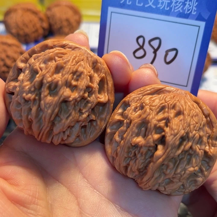 文玩核桃把件46粗筋虎890。。