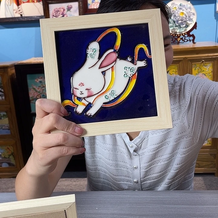 竖款纯手工制作瓷板画15/15