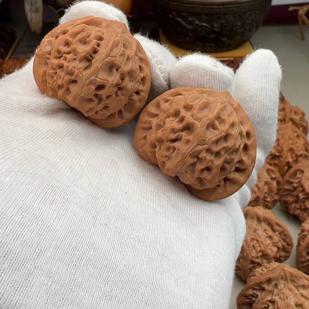 文玩核桃吊坠内丘小帽儿38