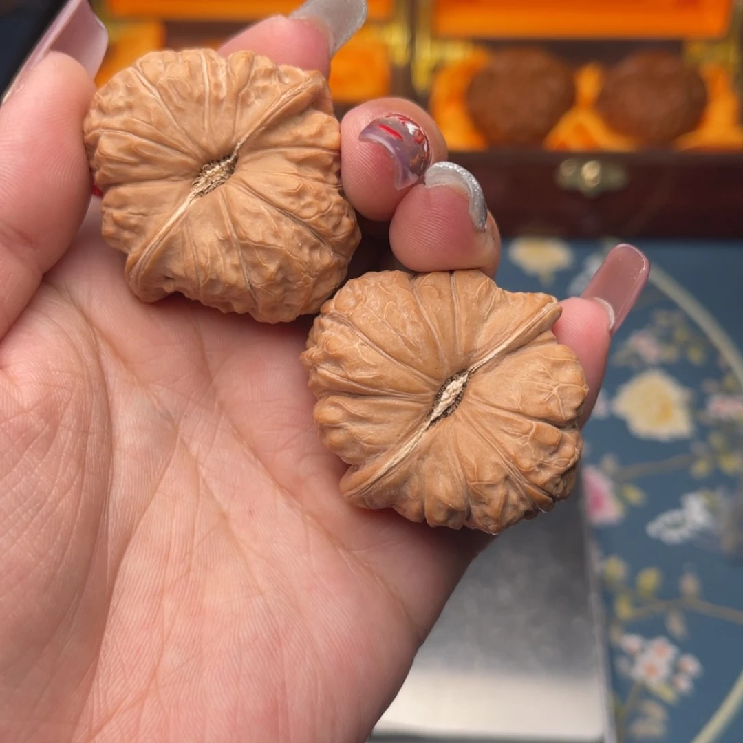 文玩核桃把件山***平南瓜墩40