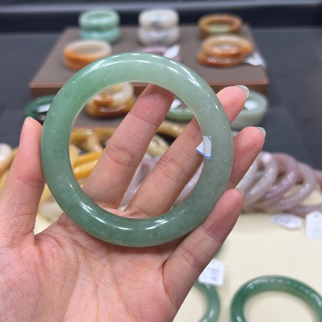 石英质玉手镯未镶嵌❤**❤