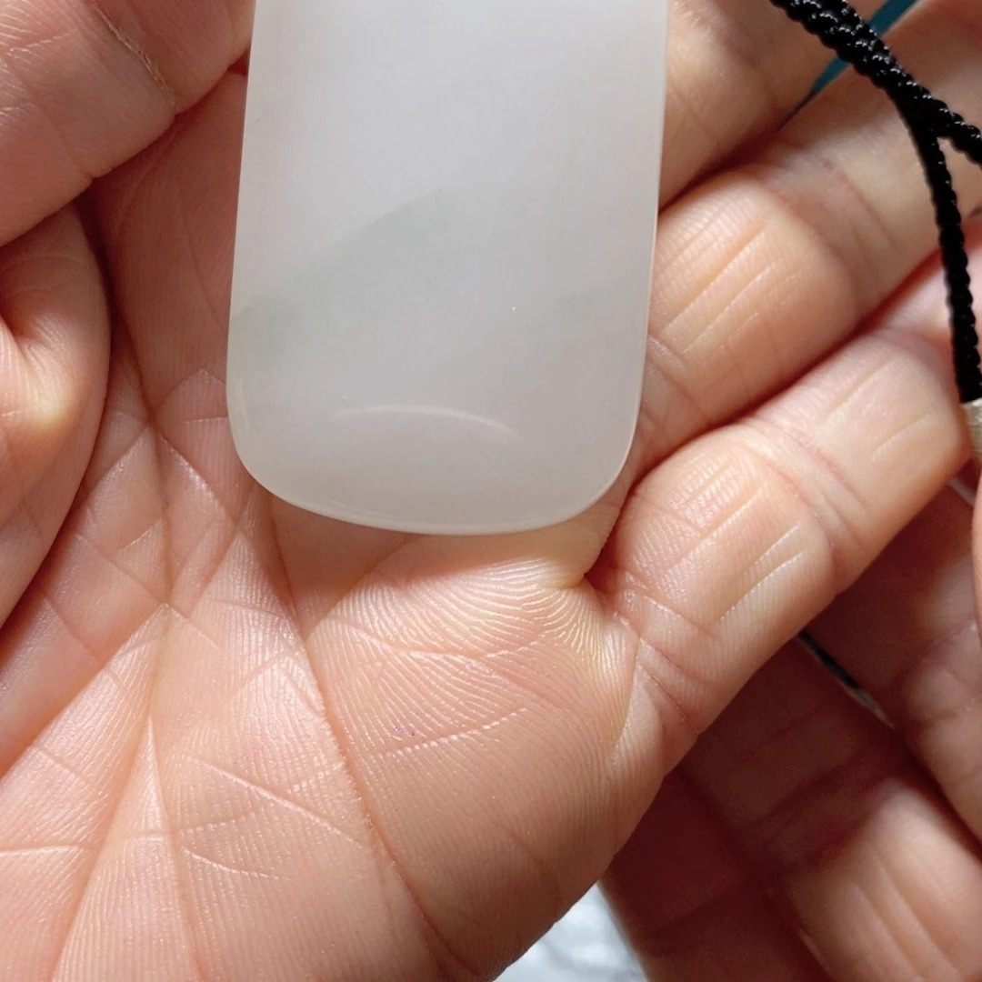 石英质玉颈饰未镶嵌