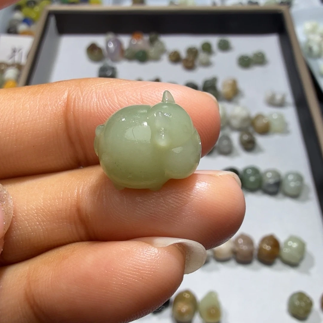 和田玉未镶嵌珠宝奇石