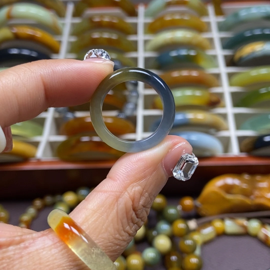 梦***未镶嵌蛇纹石玉手串