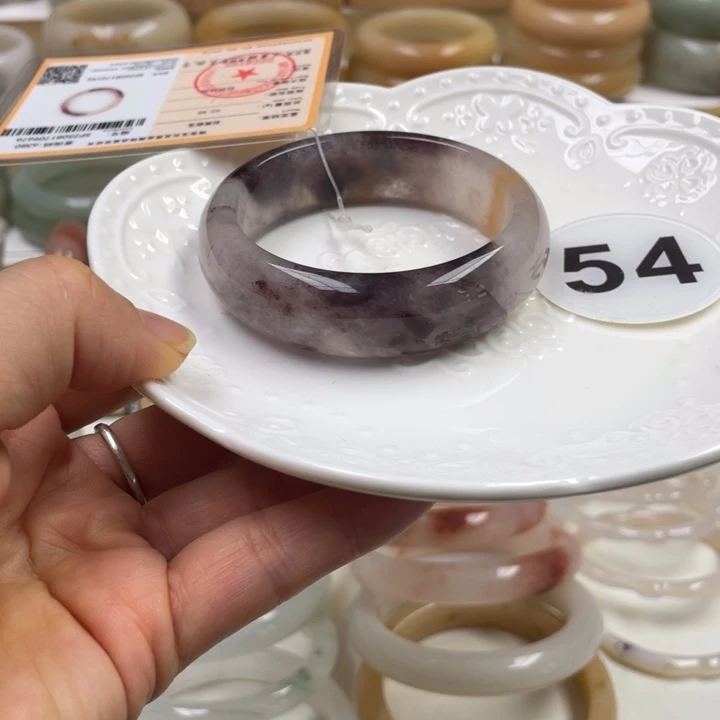 未镶嵌手镯石英岩玉