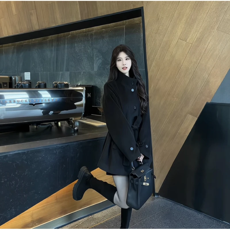 冬日暮色 冬季厚毛呢外套甜妹黑色高级设计感短款大衣女N492