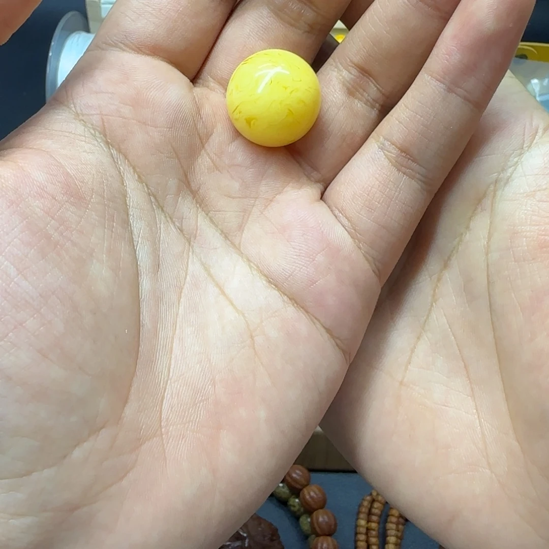 ****儿琥珀未镶嵌裸石..