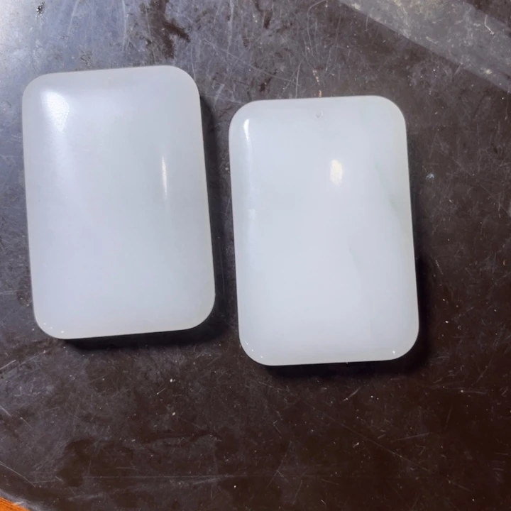 石英质玉未镶嵌颈饰