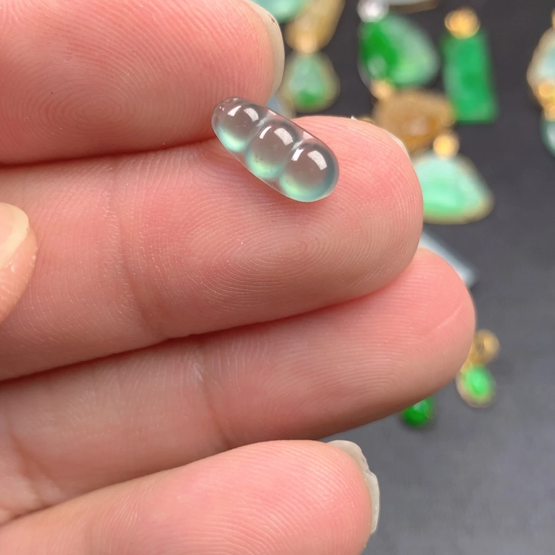 【闪购商品】颈饰未镶嵌翡翠翡翠