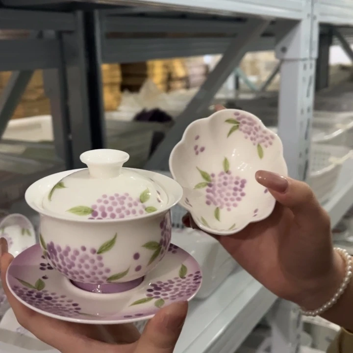 两件套哈哈哈哈哈哈哈