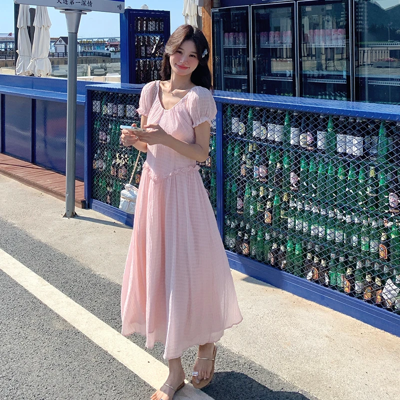 法式浪漫粉色甜美连衣裙女2025夏季新款气质流行独特漂亮绝美裙子
