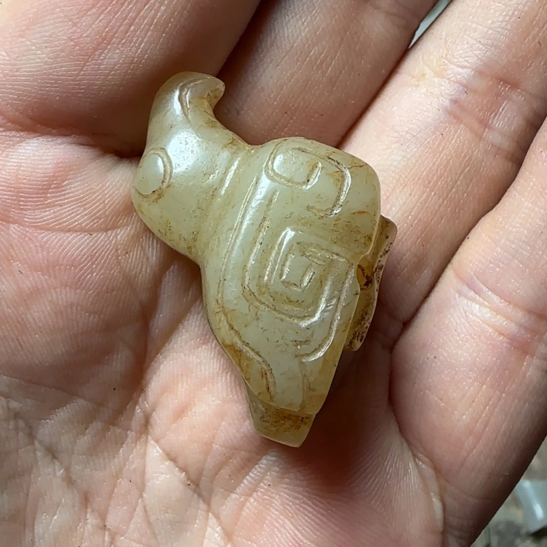 平***石和田玉（糖玉）未镶嵌颈饰